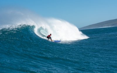 YALLINGUP PUMPS FOR THE OPENING EVENT OF THE VOLTE WA LONGBOARD & LOGGER TITLES