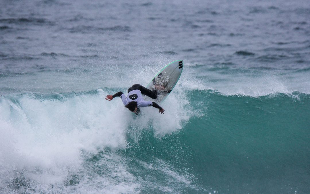 VOLTE WETSUITS WA SURF MASTERS CHAMPIONS CROWNED IN SQUALLY CONDITIONS AT SCARBOROUGH BEACH