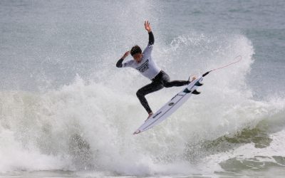 PUMPING SURF AT SCARBOROUGH BEACH FOR THE GROUNDSWELL SURF FESTIVAL COMPETITION