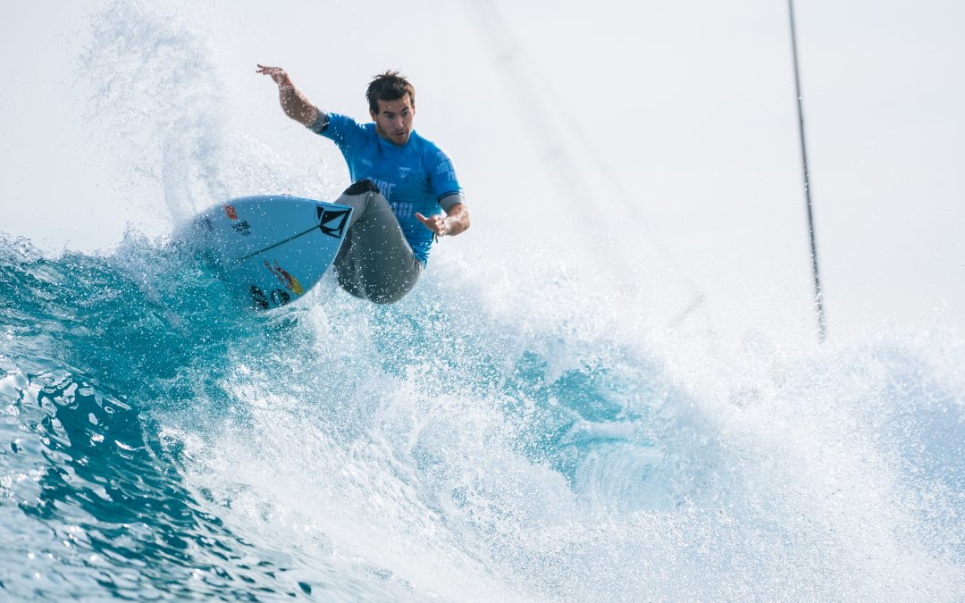 TOP SEEDS AND CLUTCH COMEBACKS SET THE BAR ON OPENING DAY OF SURF ABU DHABI PRO 