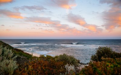 DAY 1 CALLED ON IN PUMPING SURF AT WESTERN AUSTRALIA MARGARET RIVER PRO