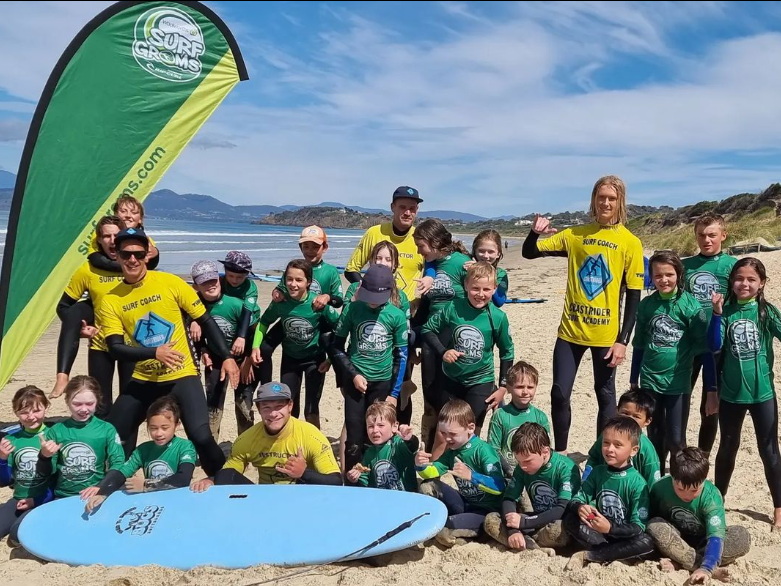 TASMANIA’S COASTRIDER SURF ACADEMY WINS AUSTRALIAN SURF SCHOOL OF THE YEAR AWARD!