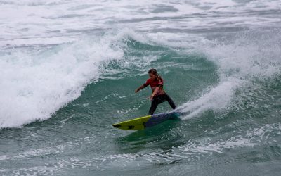 Grommets shine in tricky surf at the Woolworths Surfer Groms Comp on Sydney’s northern beaches