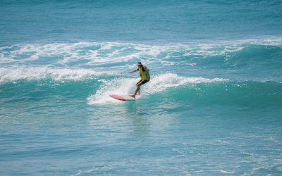 Surfing legends shine as Over 70s steal the show at the Australian Longboard Titles