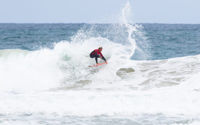 Jerry Kelly And Sara Hickson Take Out The Premiere Divisions In Round 2 Of The Woolworths Victorian Junior Surfing Titles 