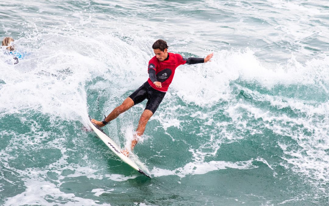 Ava Holland And Jarvis Barrow Take Out The Premiere Division In The First Round Of The No Txt No Wrecks Victorian Junior Surfing Titles