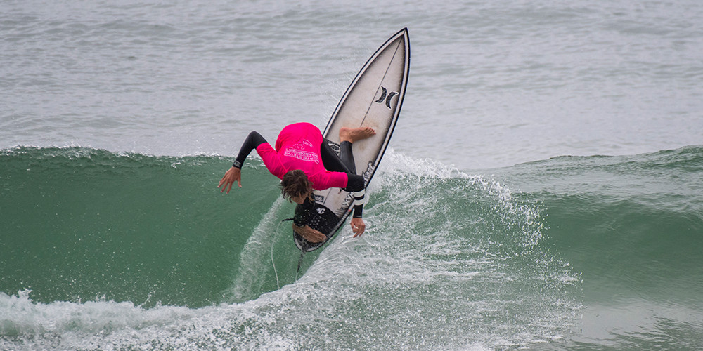 NSW’S BEST JUNIOR SURFERS PUT ON A SHOW AT THE ALOHA MANLY JUNIOR TEAMS EVENT