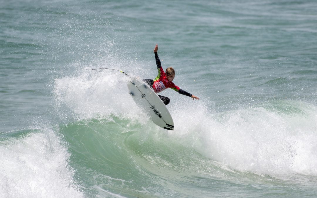 BRILLIANT PERFORMANCES FROM GROMMETS IN THE FINALS OF THE WOOLWORTHS SURFER GROMS COMP AT COFFS HARBOUR.